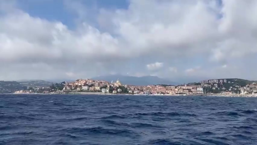 Embarquer à bord de S/Y Pacha 1968 x CCY à l'occasion des régates classique d'automne 2023 