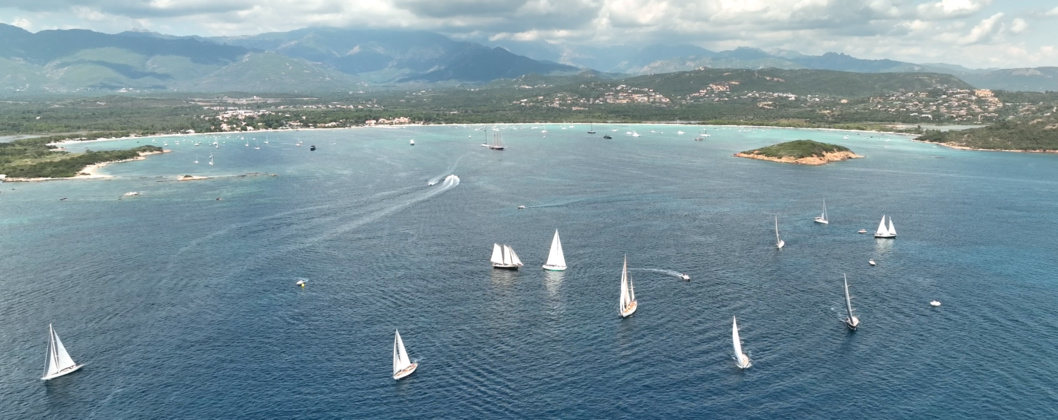 J - 1 COMMUNIQUE DE PRESSE 15ème Corsica Classic mercredi 21 au jeudi 29 août 2024 Ajaccio - Portigliolo - Propriano - Campomoro - Bonifacio - Saint-Cyprien - Bonifacio