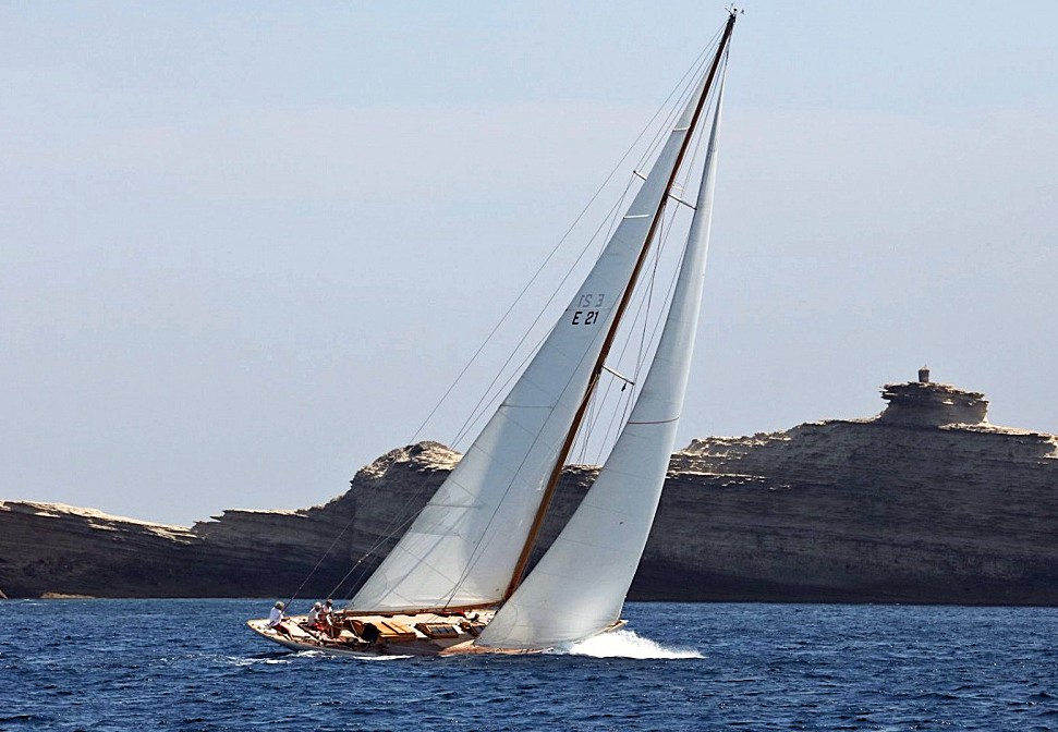 SY Eileen 1938 Bonifacio - Porto-Vecchio Corsica Classic 2019 photo Françoise Tafani DR SY Eileen 1938 Bonifacio - Porto-Vecchio Corsica Classic 2019 photo Françoise Tafani DR