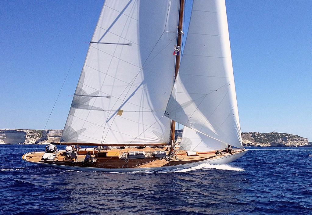 SY Eileen 1938 Bonifacio Trophée de la ville de Bonifacio Corsica Classic 2013 photo Thibaud Assante DR SY Eileen 1938 Bonifacio Trophée de la ville de Bonifacio Corsica Classic 2013 photo Thibaud Assante DR