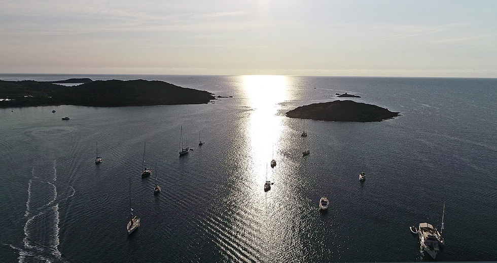 CC 2018 Saint-Cyprien la flotte au mouillage photo JP Pyrée by drone DR