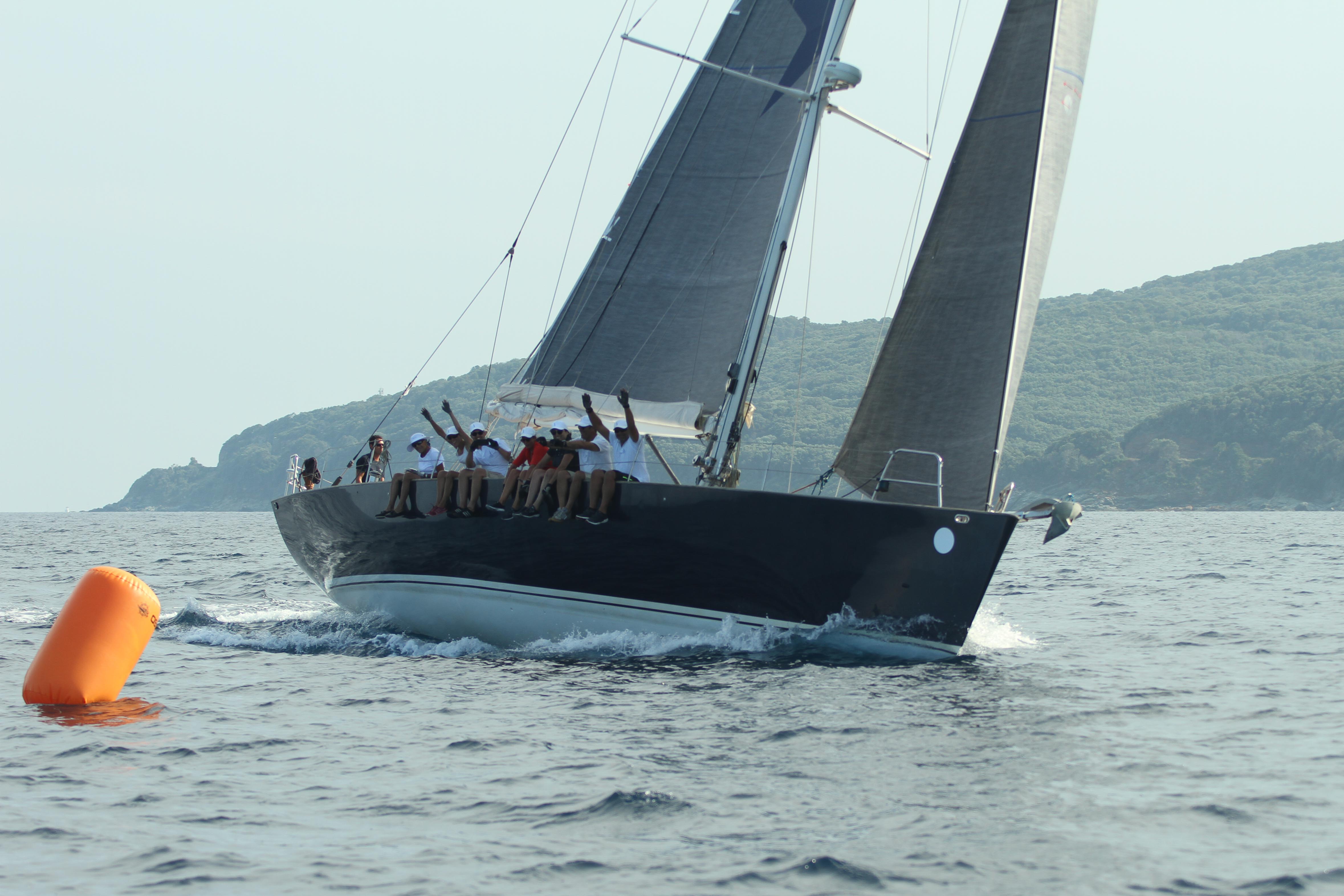 CC 2019 SY Mister Fips ligne d'arrivée Macinaggio vendredi 30 août photo Olivier Mariotti DR