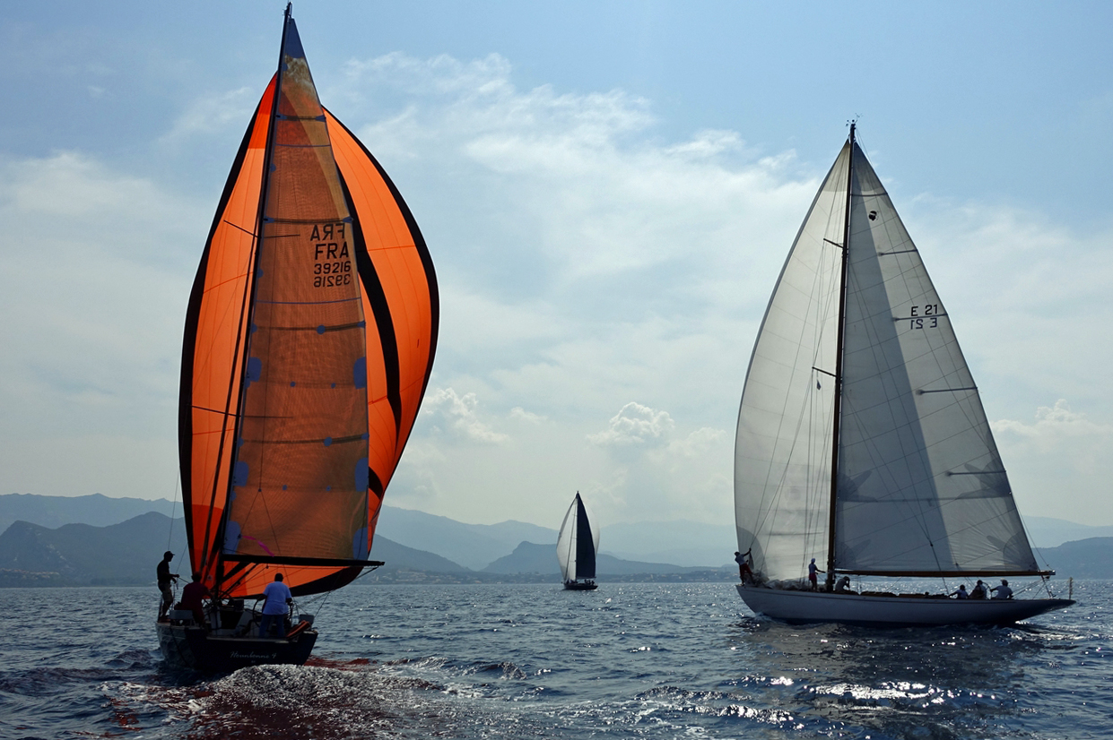 CC 2019 SY Hounbonne IV vs SY Eileen 1938 vs SY Mister Fips Saint-Florent Trophée de la Ville dimanche 1 septembre photo Juliette Olmeta DR