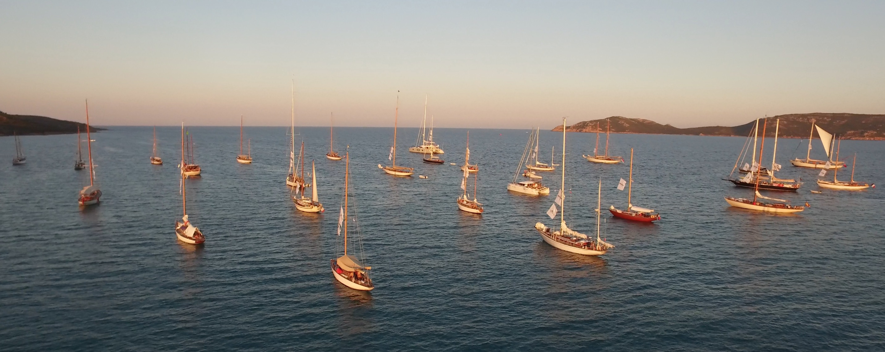 Bonifacio Golfe de Sant'Amanza CC 2016 photo Emmanuel Kirch pilot Nicolas di Stefano DR