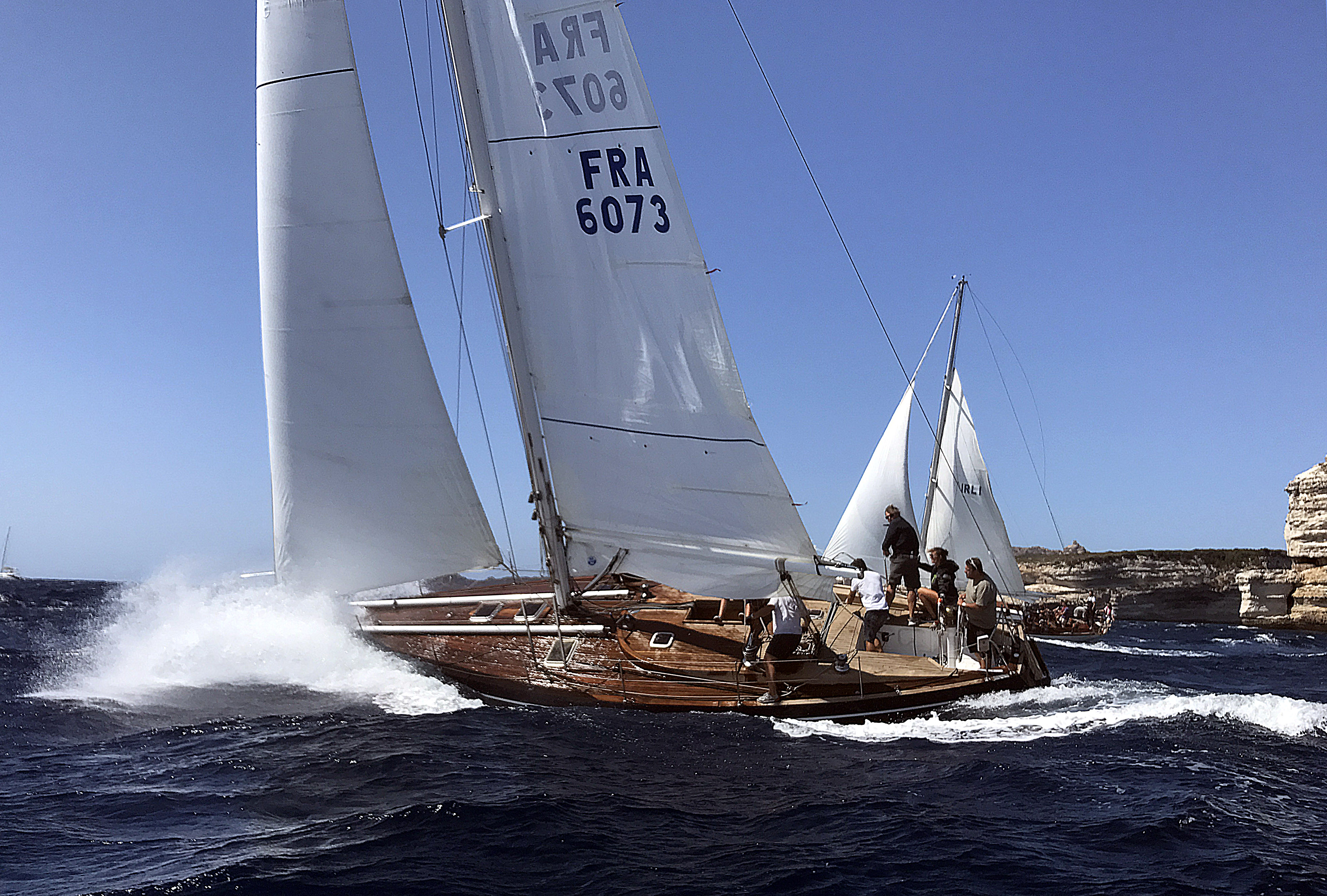 SY Aigue Blu Vs Dione Bonifacio Trophée YCF CC 2017 photo Michel Lamberti DR