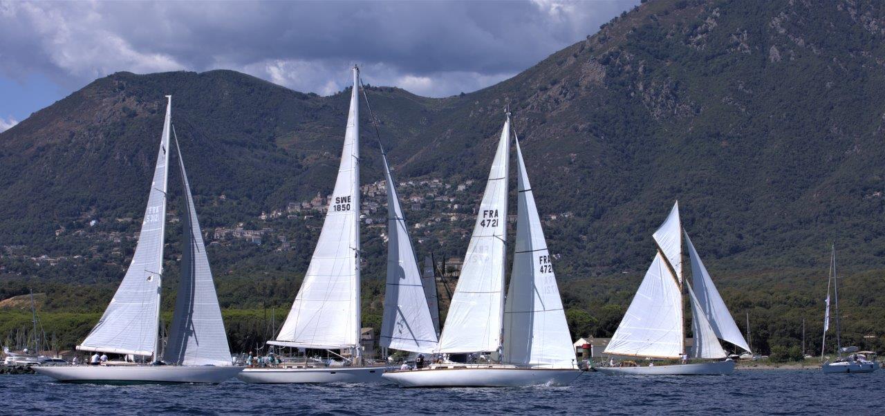 Ligne de départ Taverna Corsica Classic 2021 Taverna Macinaggio dimanche 29 aout photo Jerome FX DR