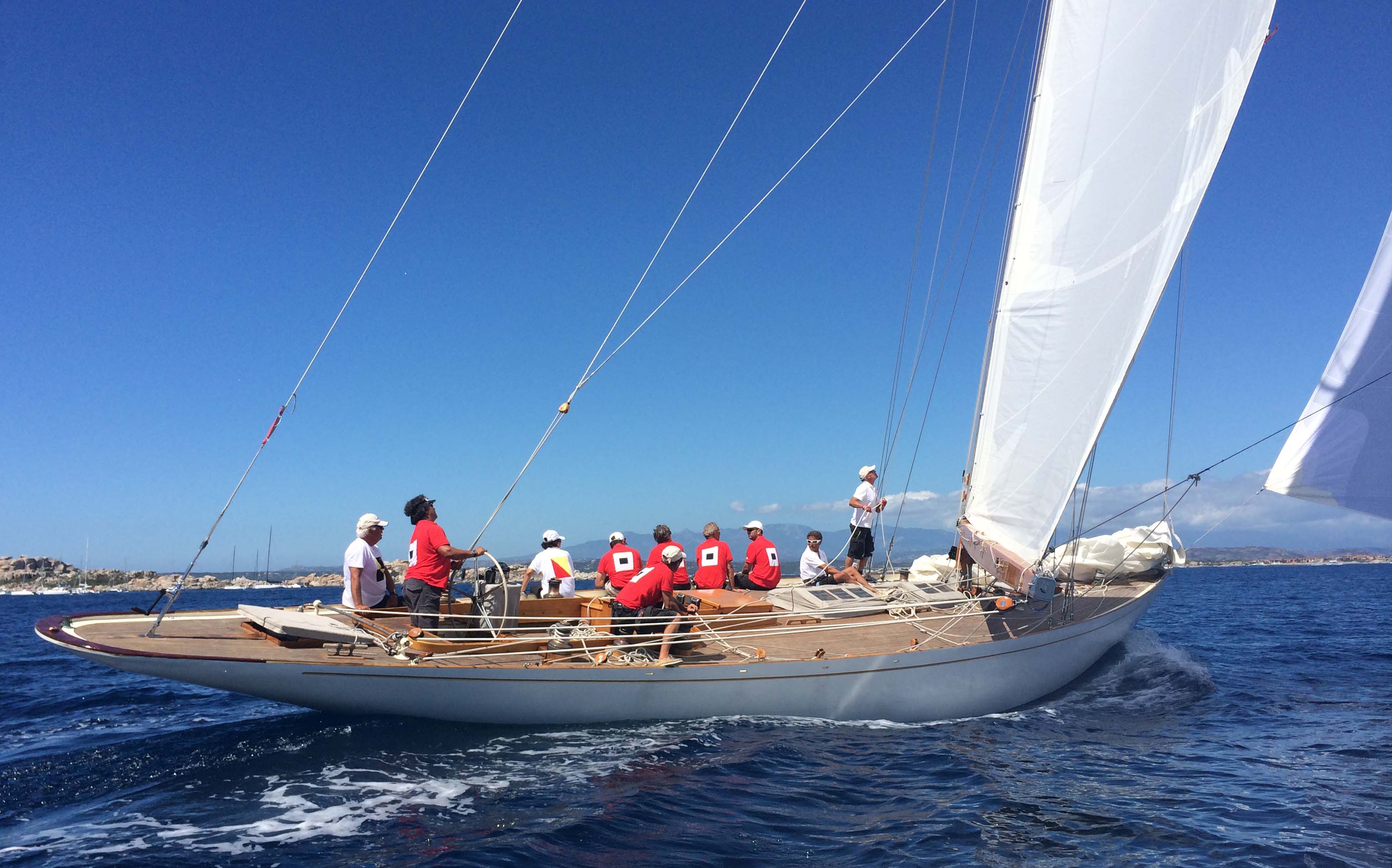 SY Eileen, Iles Lavezzi, étape Bonifacio-Porto-Vecchio