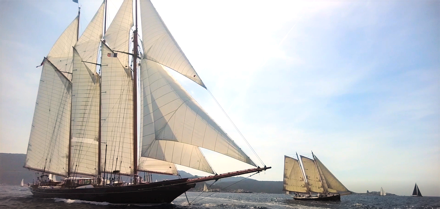 Corsica Classic 2022 Campomoro - Bonifacio SY Shenandoah of Sarks Vs SY Grande Zot photo Arnaud Guilbert DR Corsica Classic 2022 Campomoro - Bonifacio SY Shenandoah of Sarks Vs SY Grande Zot photo Arnaud Guilbert DR