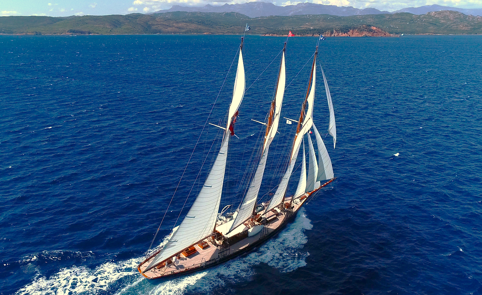 Corsica Classic 2022 Bonifacio - Saint-Cyprien SY Shenandoah of Sarks Photo Arnaud Guilbert DR Corsica Classic 2022 Bonifacio - Saint-Cyprien SY Shenandoah of Sarks Photo Arnaud Guilbert DR