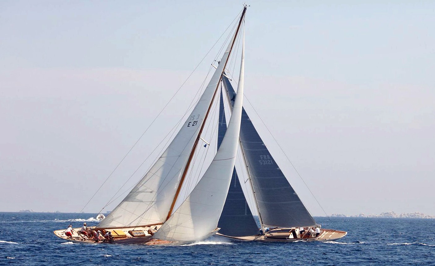 SY Eileen 1938 Vs Quatre Quarts III Bonifacio - Porto-Vecchio Corsica Classic 2019 photo Françoise Tafani DR SY Eileen 1938 Vs Quatre Quarts III Bonifacio - Porto-Vecchio Corsica Classic 2019 photo Françoise Tafani DR