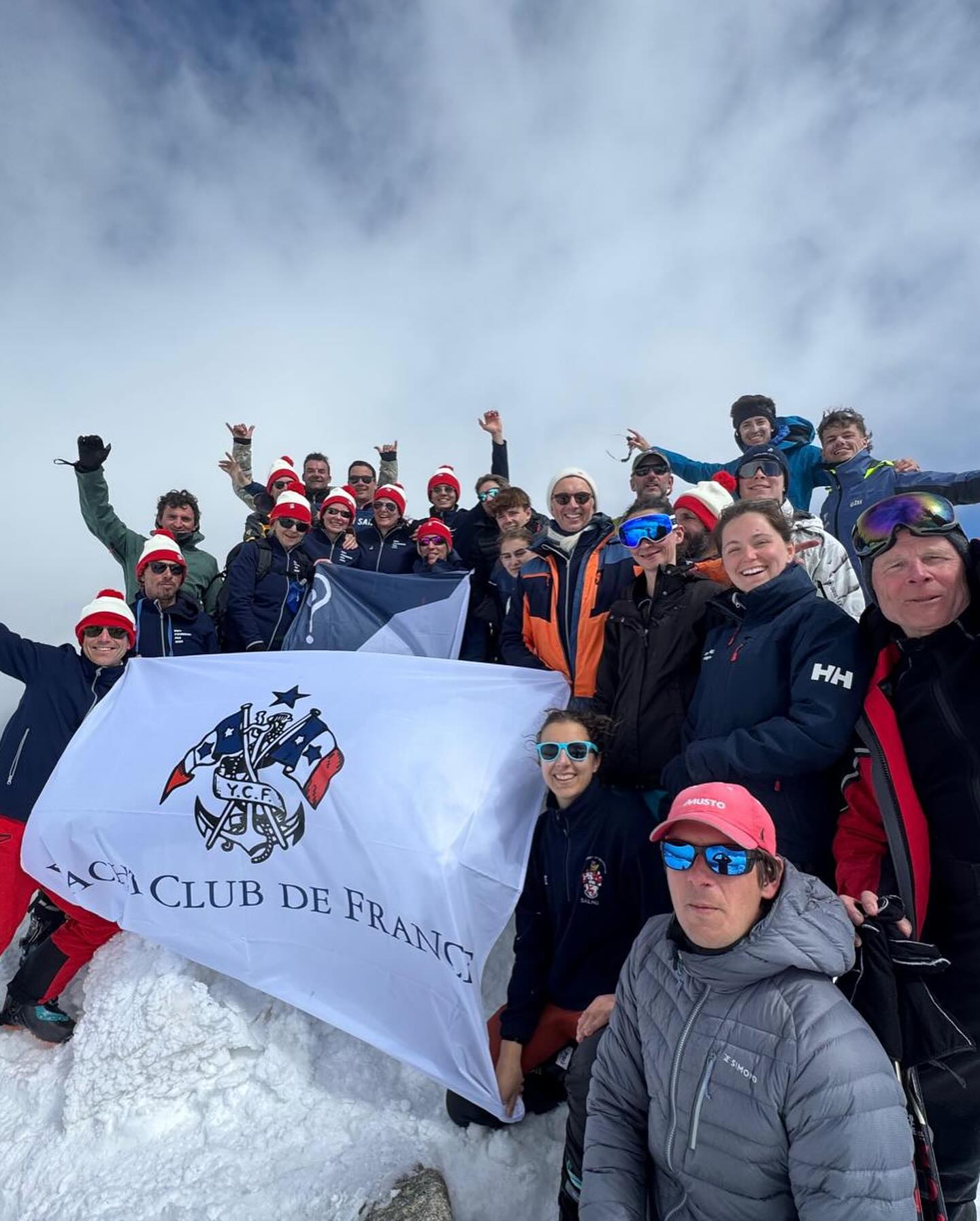 Pourquoi Pas 2025 les marins au sommet du Mt Renoso 2352m photo YCF DR